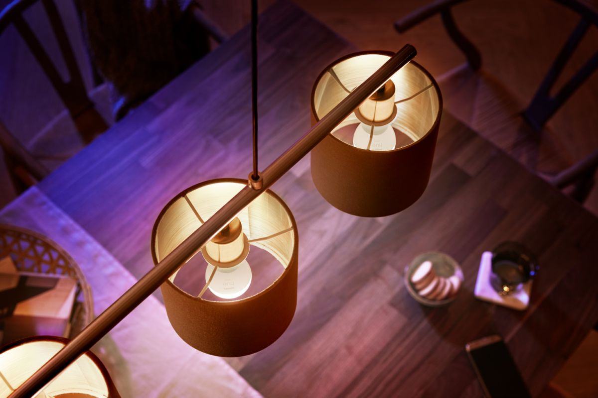 Philips Hue Klot White E14 5,7W 2700K - Philips Hue | Bellalite