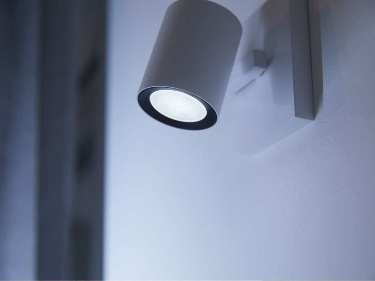 Philips Hue White Ambience GU10 6W 2200K-6500K - Philips Hue | Bellalite