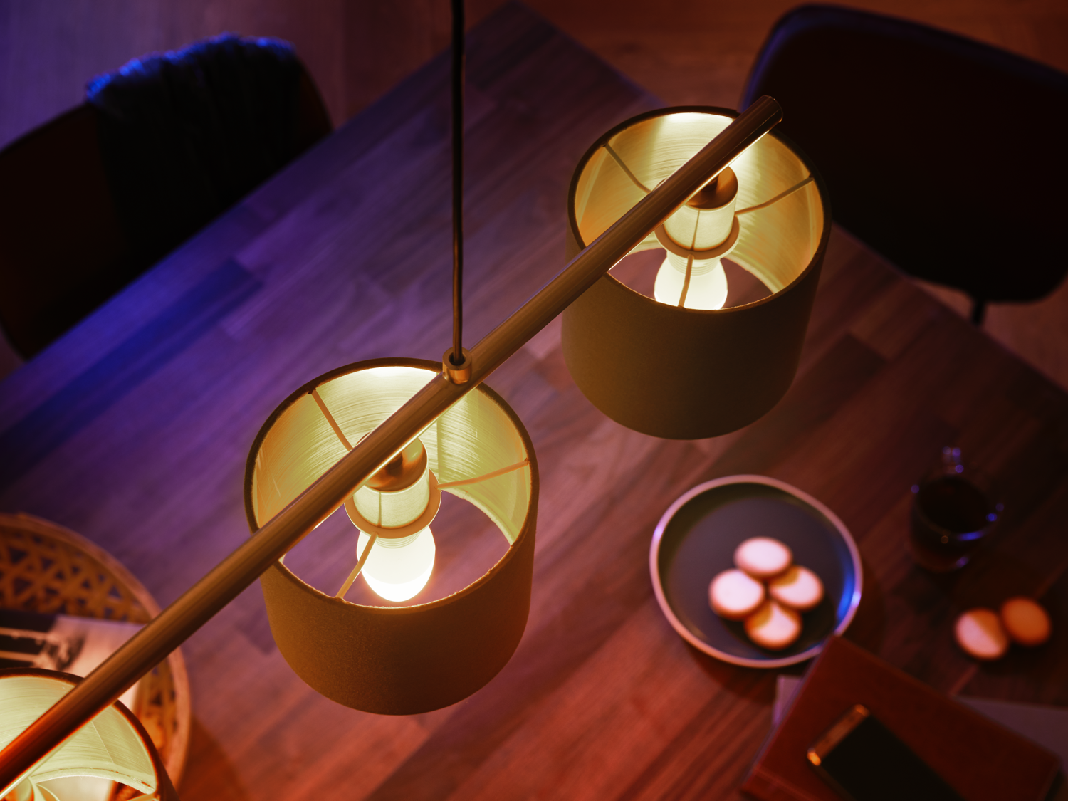 Philips Hue Kron White & Color E14 5,3W 2000K-6500K + 16 million colors - Philips Hue | Bellalite