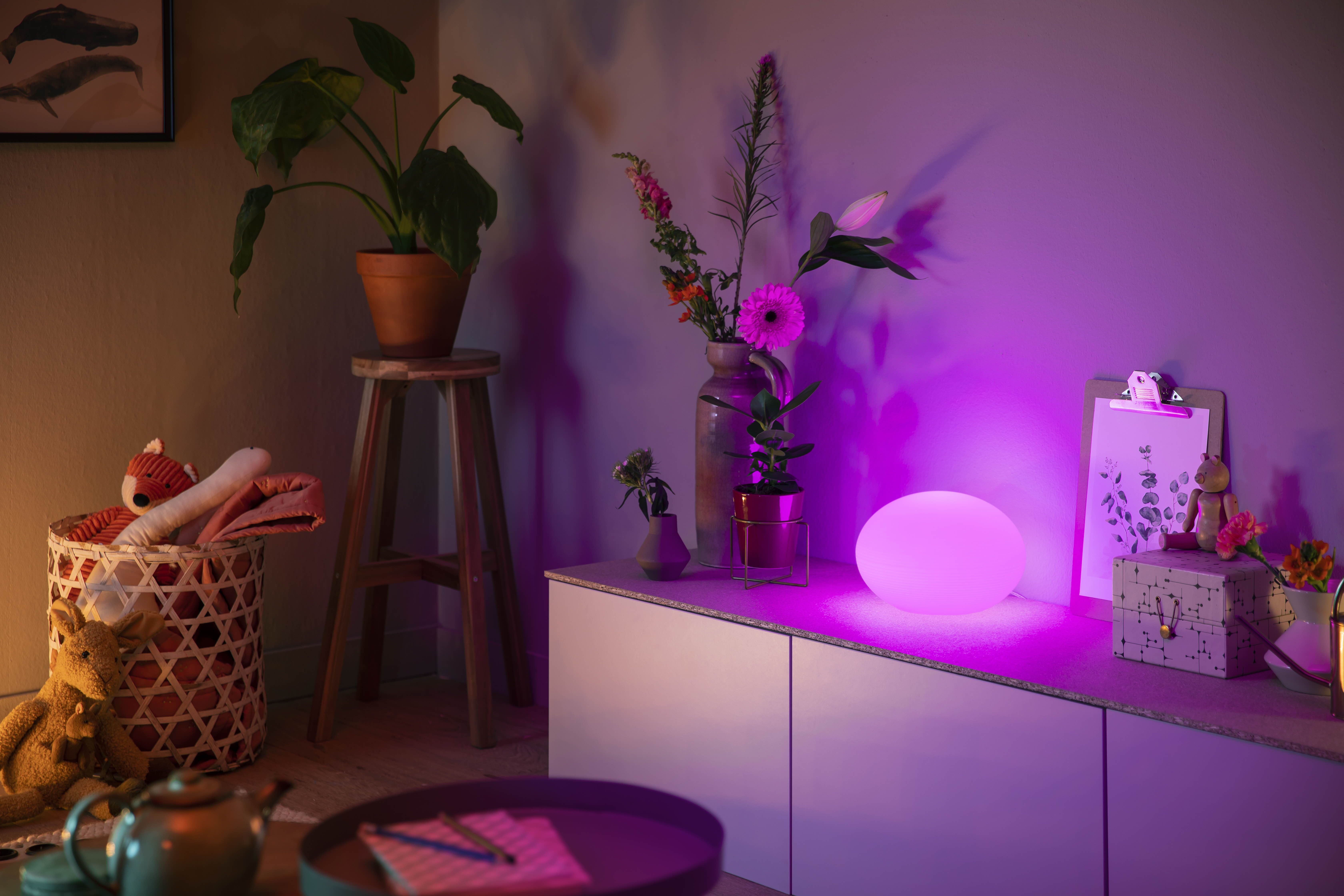 Philips Hue Flourish Bordslampa White & Color - Philips Hue | Bellalite