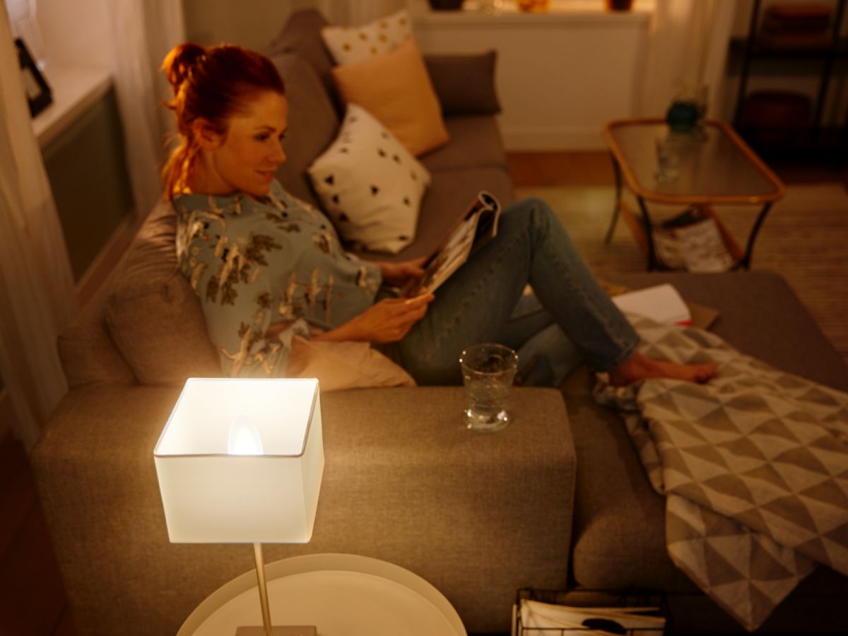 Philips Hue Kron White Ambience E14 5,2W 2200K-6500K - Philips Hue | Bellalite