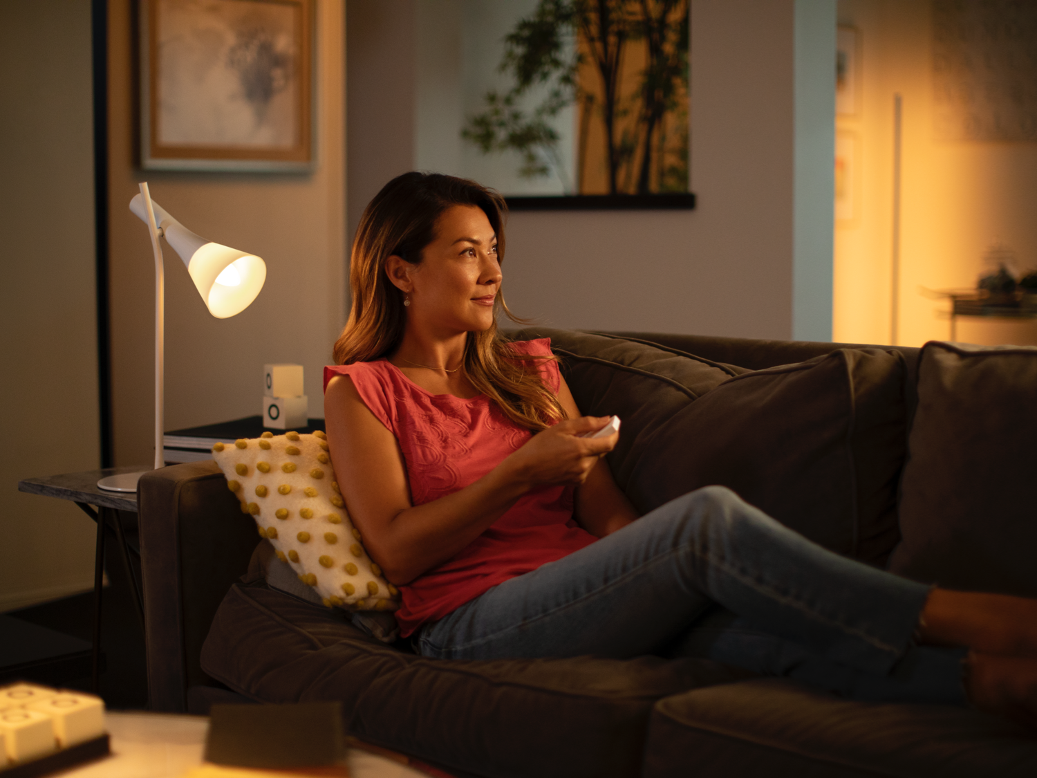 Philips Hue Startpaket 2x 9W White & Color E27 1x Bridge + 1x Dimmer Switch - Philips Hue | Bellalite