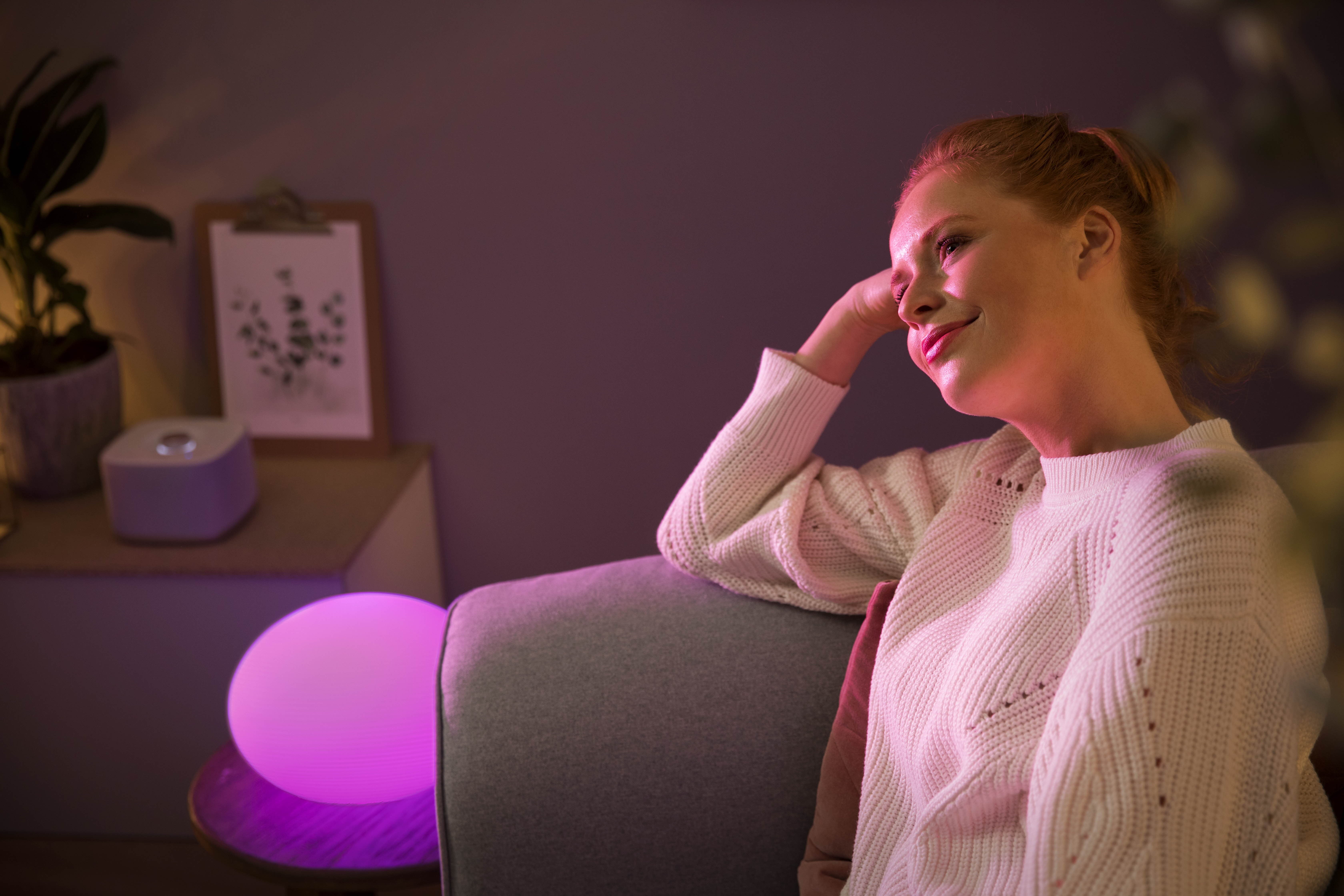 Philips Hue Flourish Bordslampa White & Color - Philips Hue | Bellalite