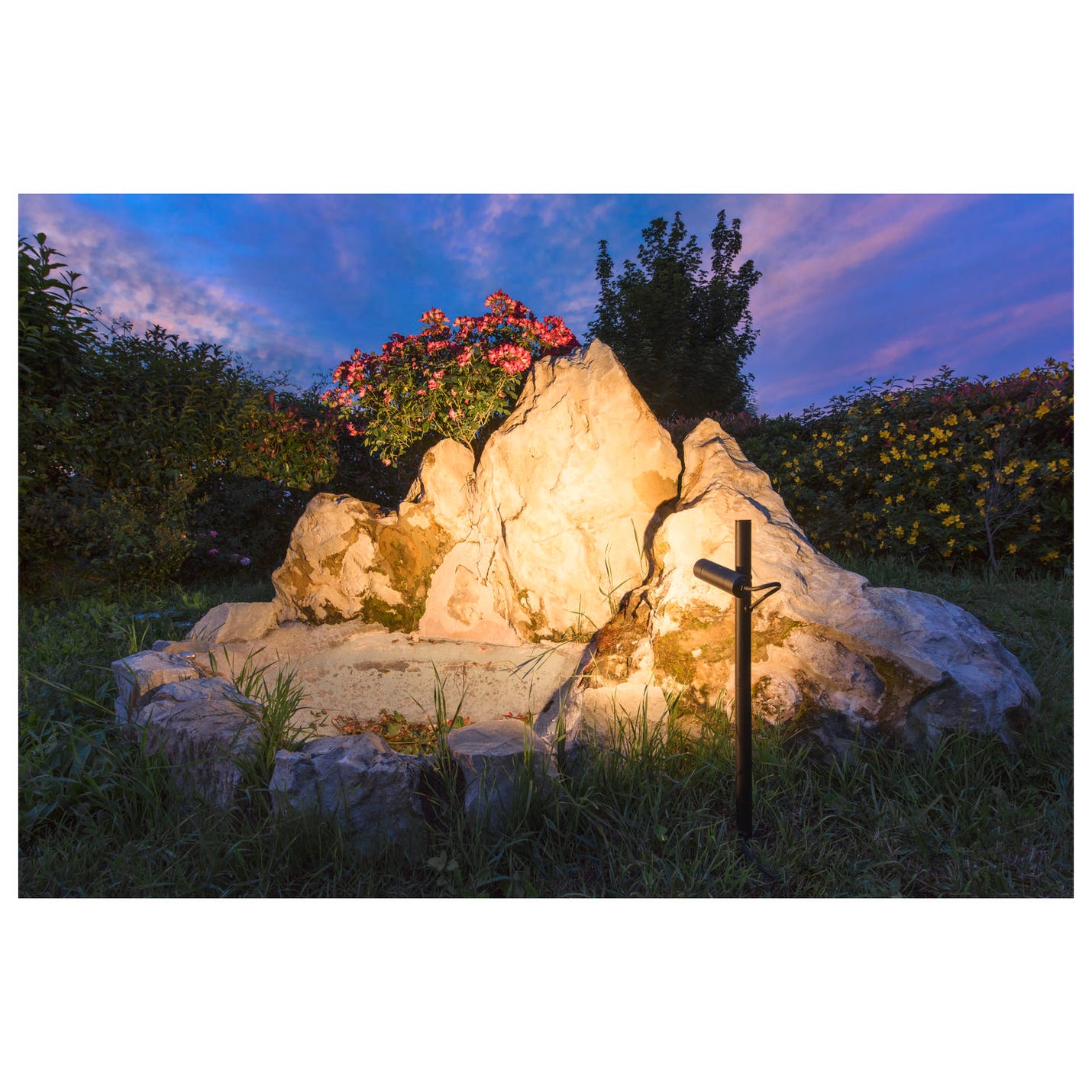 HELIA SLIM Pole single Svart - SLV | Bellalite HELIA SLIM Pole single Svart - SLV | Bellalite