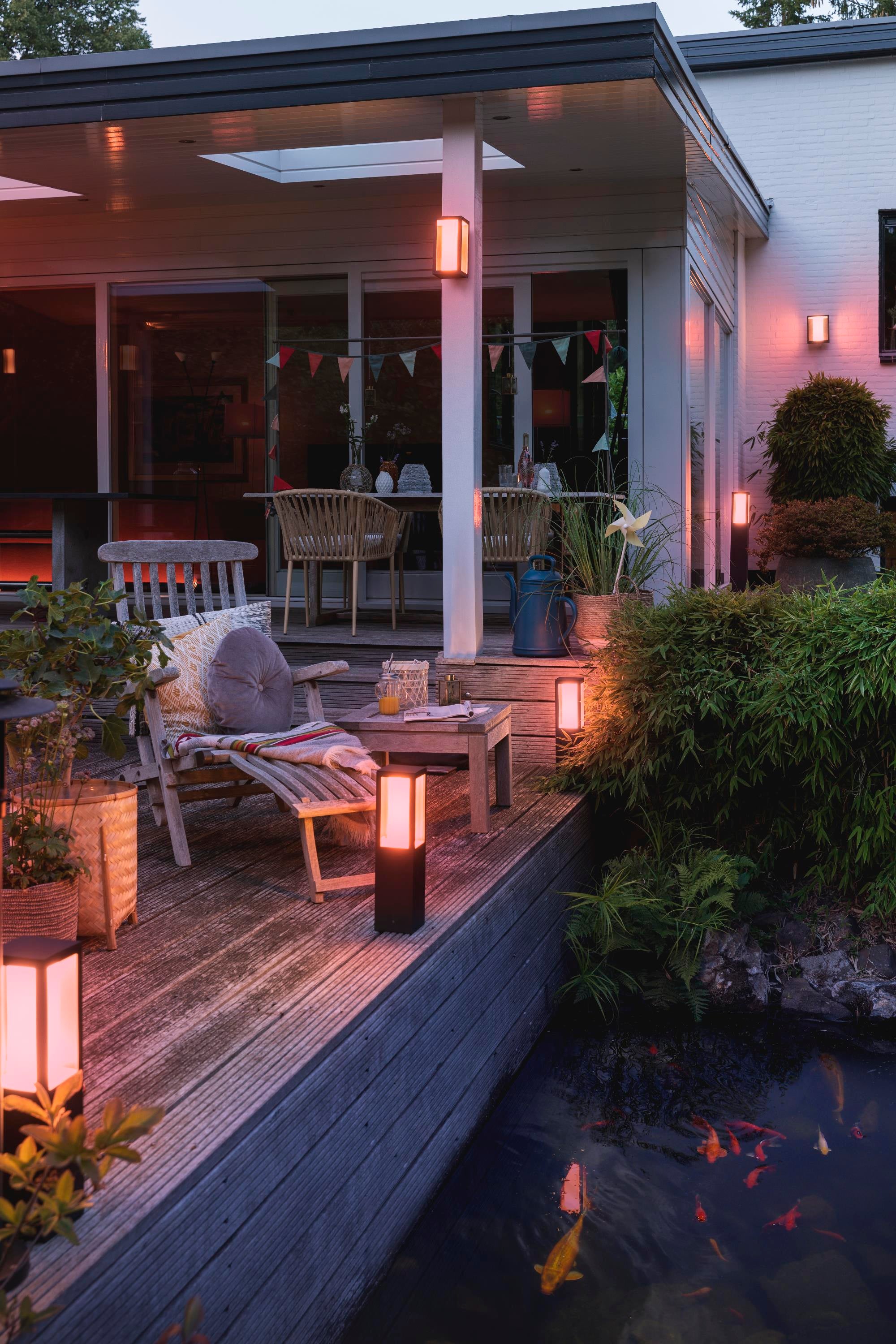 Philips Hue Impress Pollare White & Color Extend - Philips Hue | Bellalite