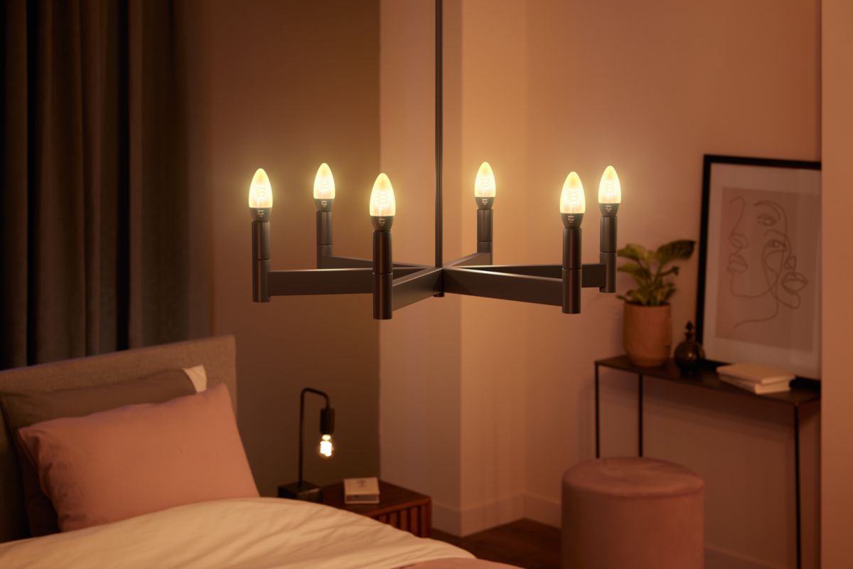 Philips Hue Filament Kron White E14 2-pack 4,5W 2700K - Philips Hue | Bellalite