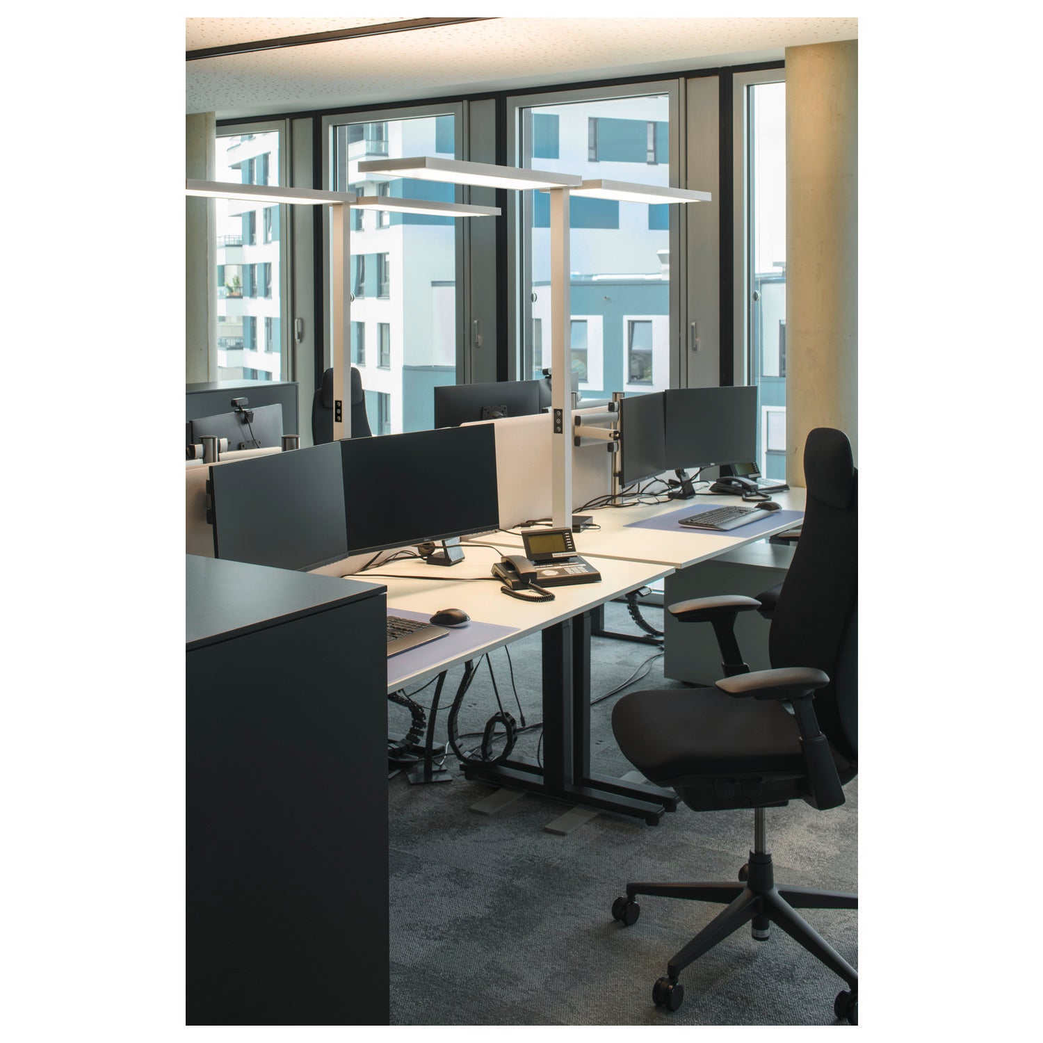 WORKLIGHT PRO, free-standing lamp, 150W, 4000K, Touch, Vit  - SLV | Bellalite