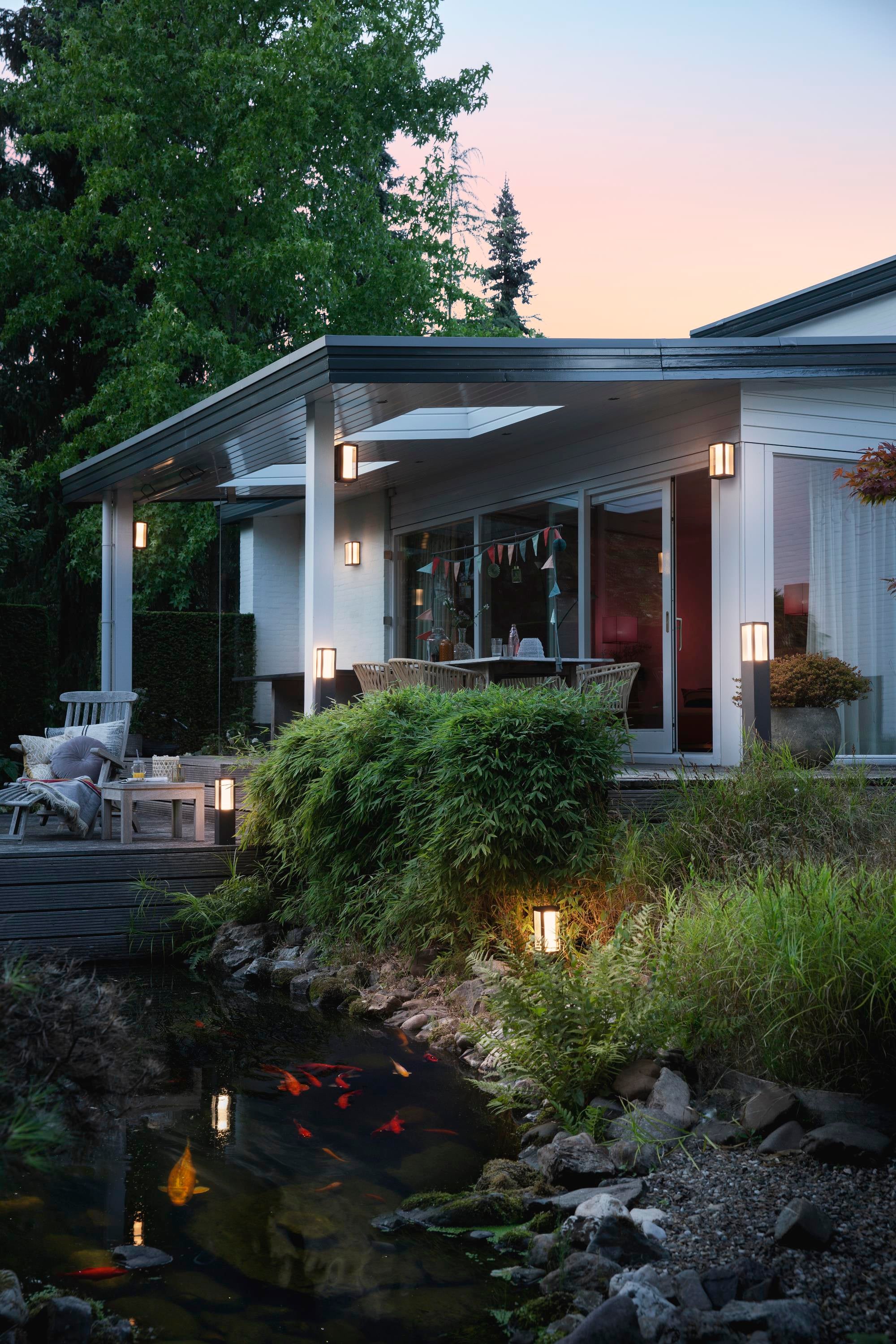 Philips Hue Impress Pollare White & Color Extend - Philips Hue | Bellalite
