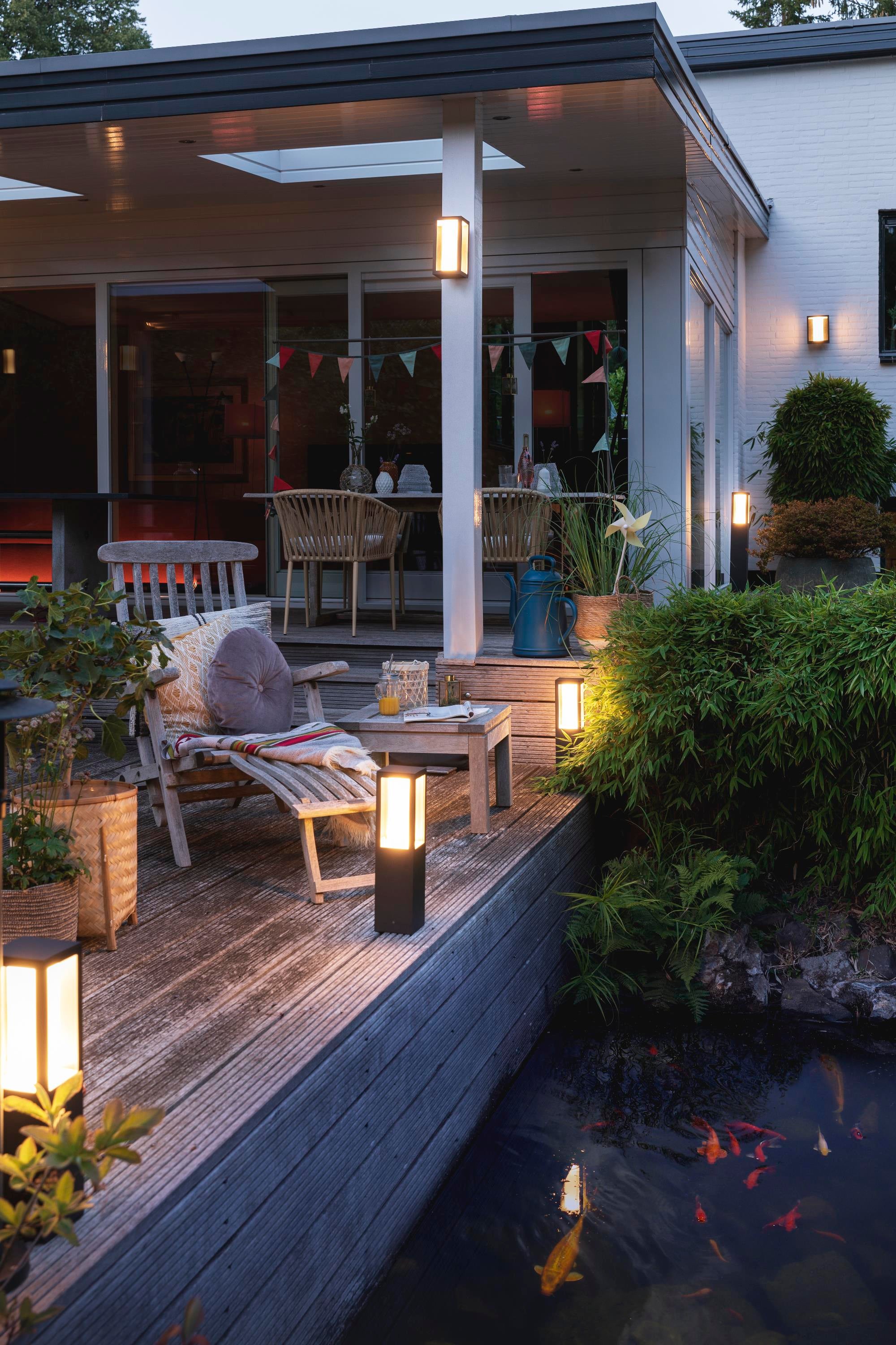Philips Hue Impress Pollare White & Color Extend - Philips Hue | Bellalite