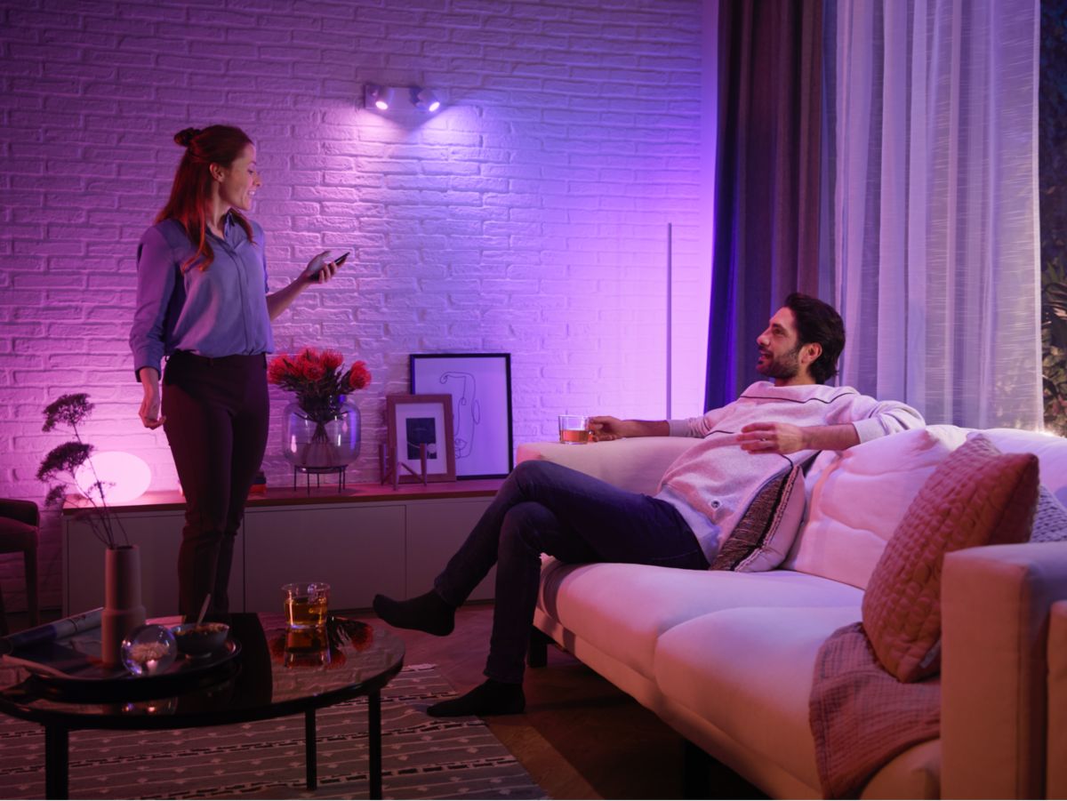 Philips Hue Startpaket 3x 6W White & Color GU10 1x Bridge + 1x Dimmer Switch - Philips Hue | Bellalite