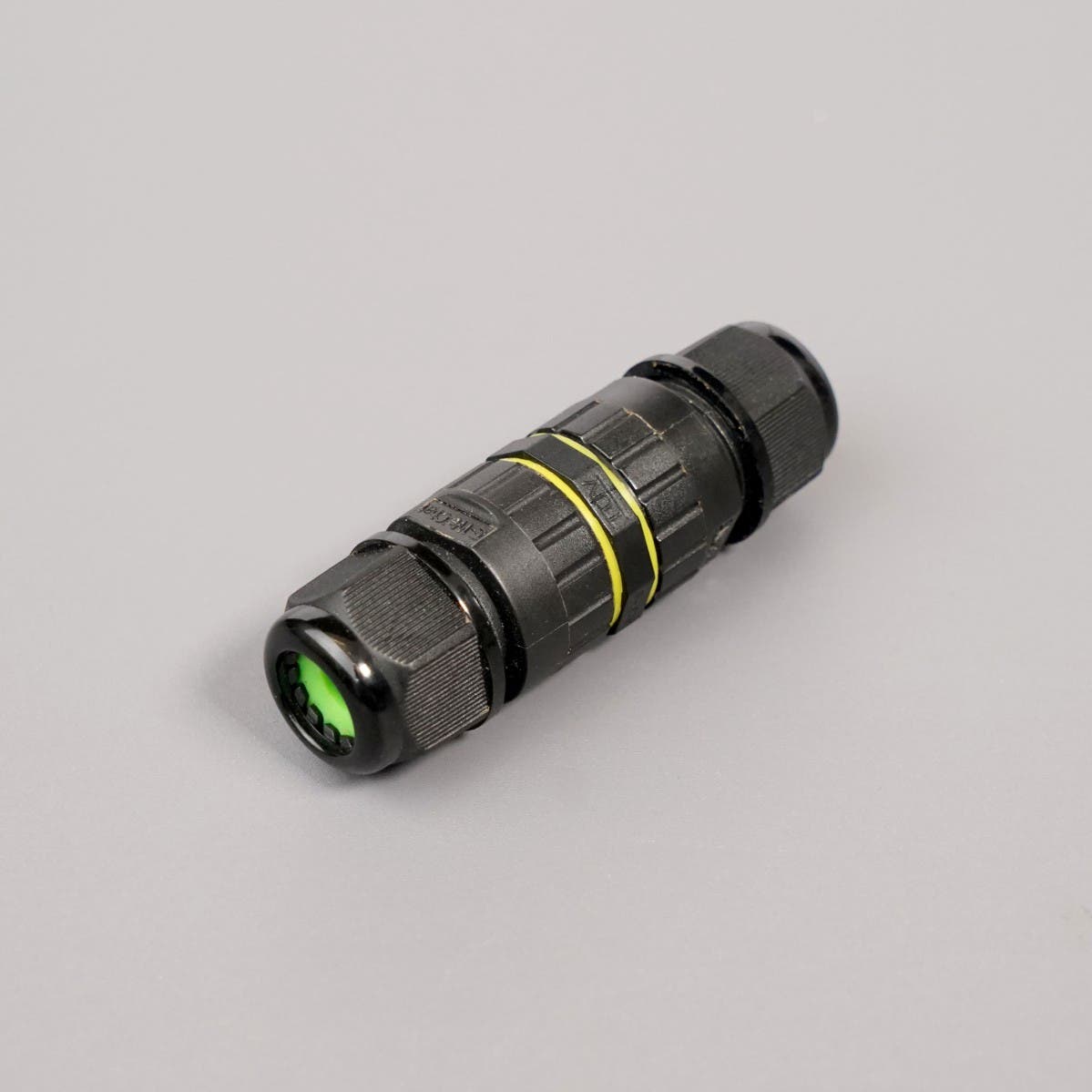 Colors Kabelskarv 4-Pin IP68 - Colors | Bellalite Colors Kabelskarv 4-Pin IP68 - Colors | Bellalite