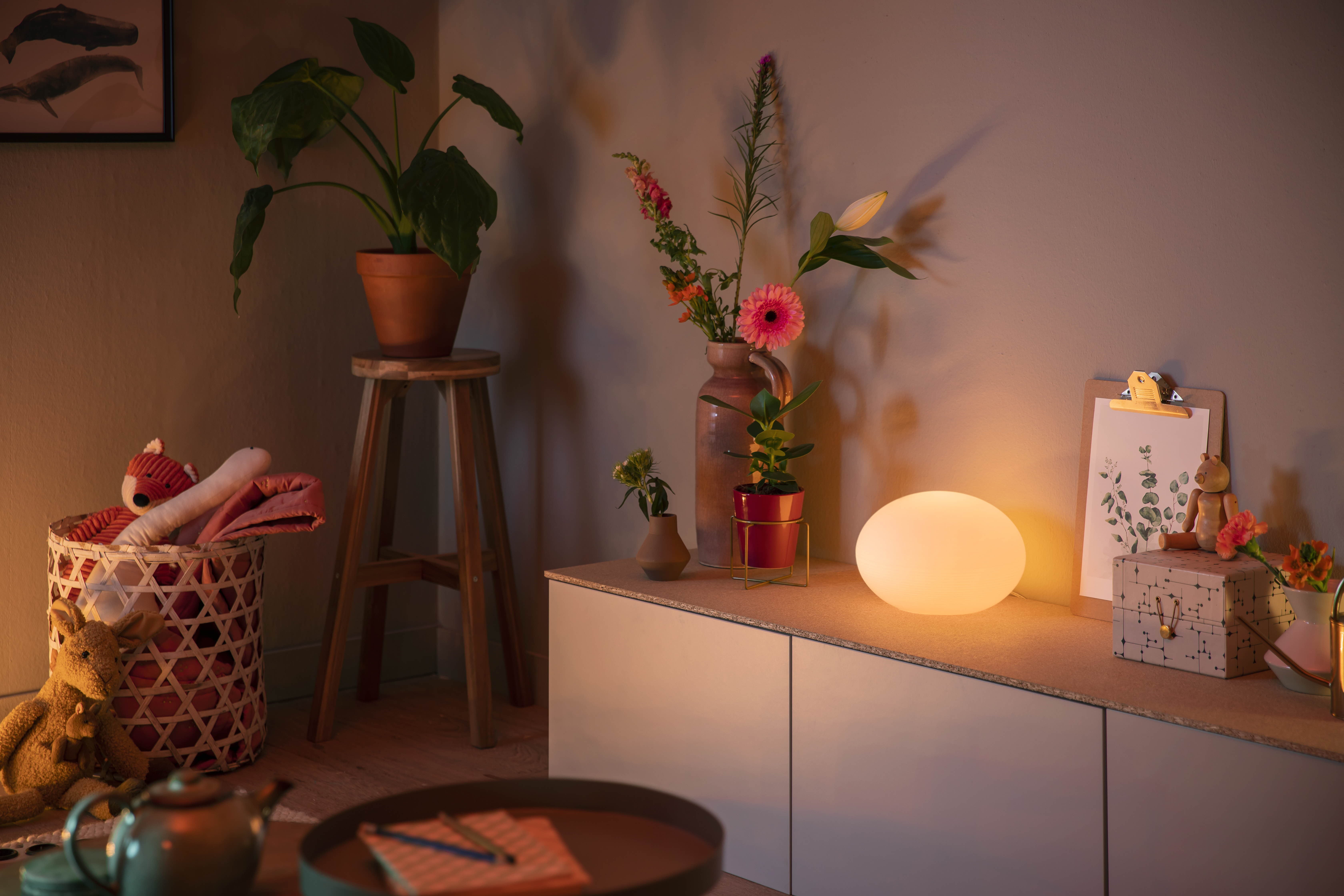 Philips Hue Flourish Bordslampa White & Color - Philips Hue | Bellalite
