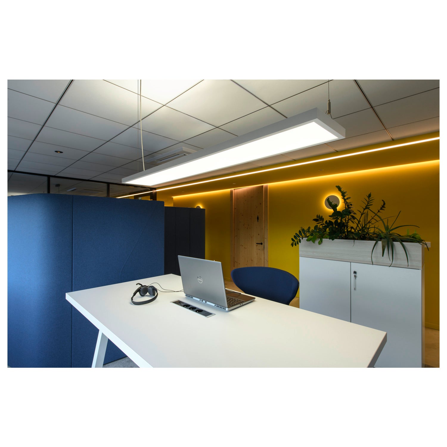 WORKLIGHT PRO 150, pendant light, 150cm, 4000K, DALI, Touch, Vit  - SLV | Bellalite