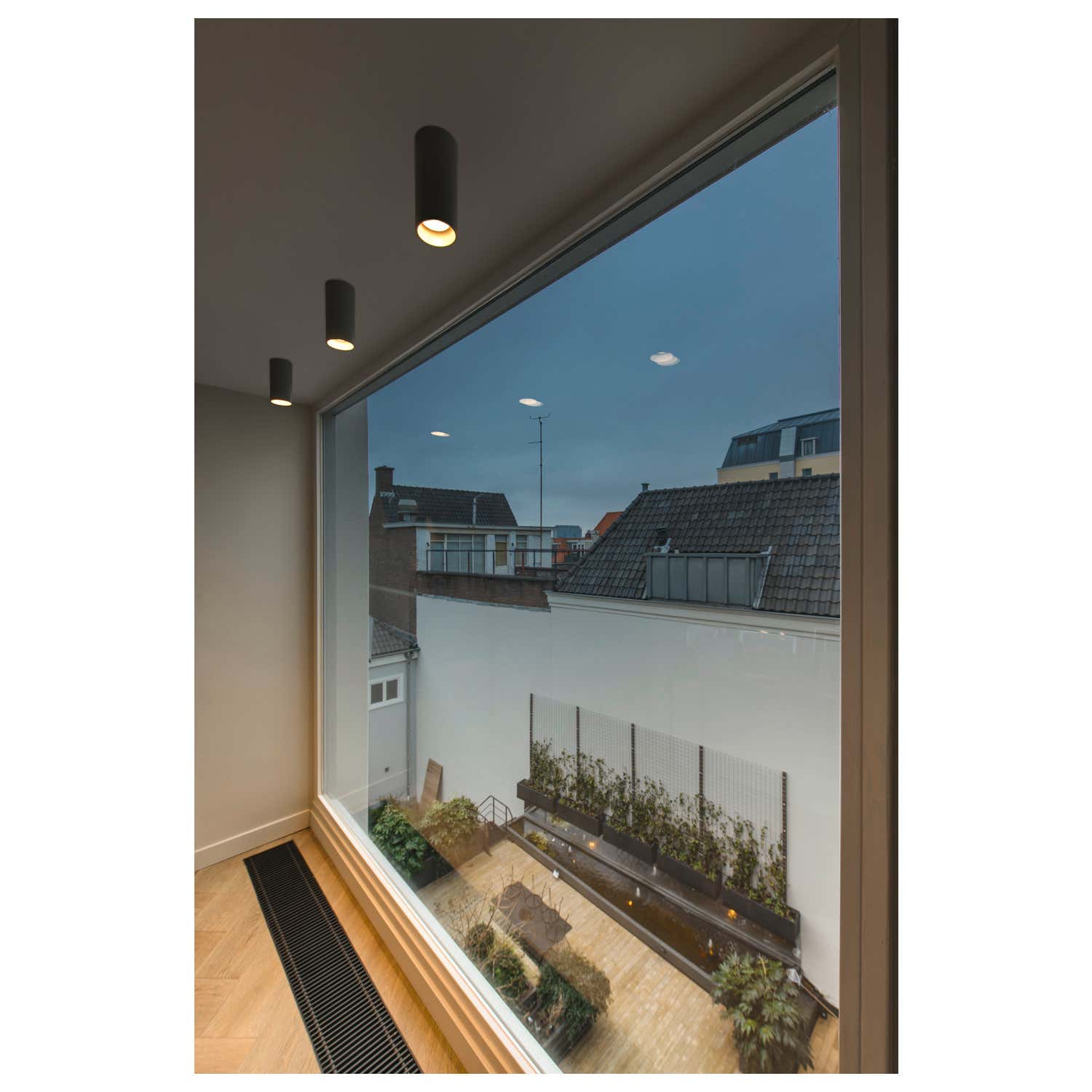 ASTO TUBE Ceiling Svart - SLV | Bellalite ASTO TUBE Ceiling Svart - SLV | Bellalite