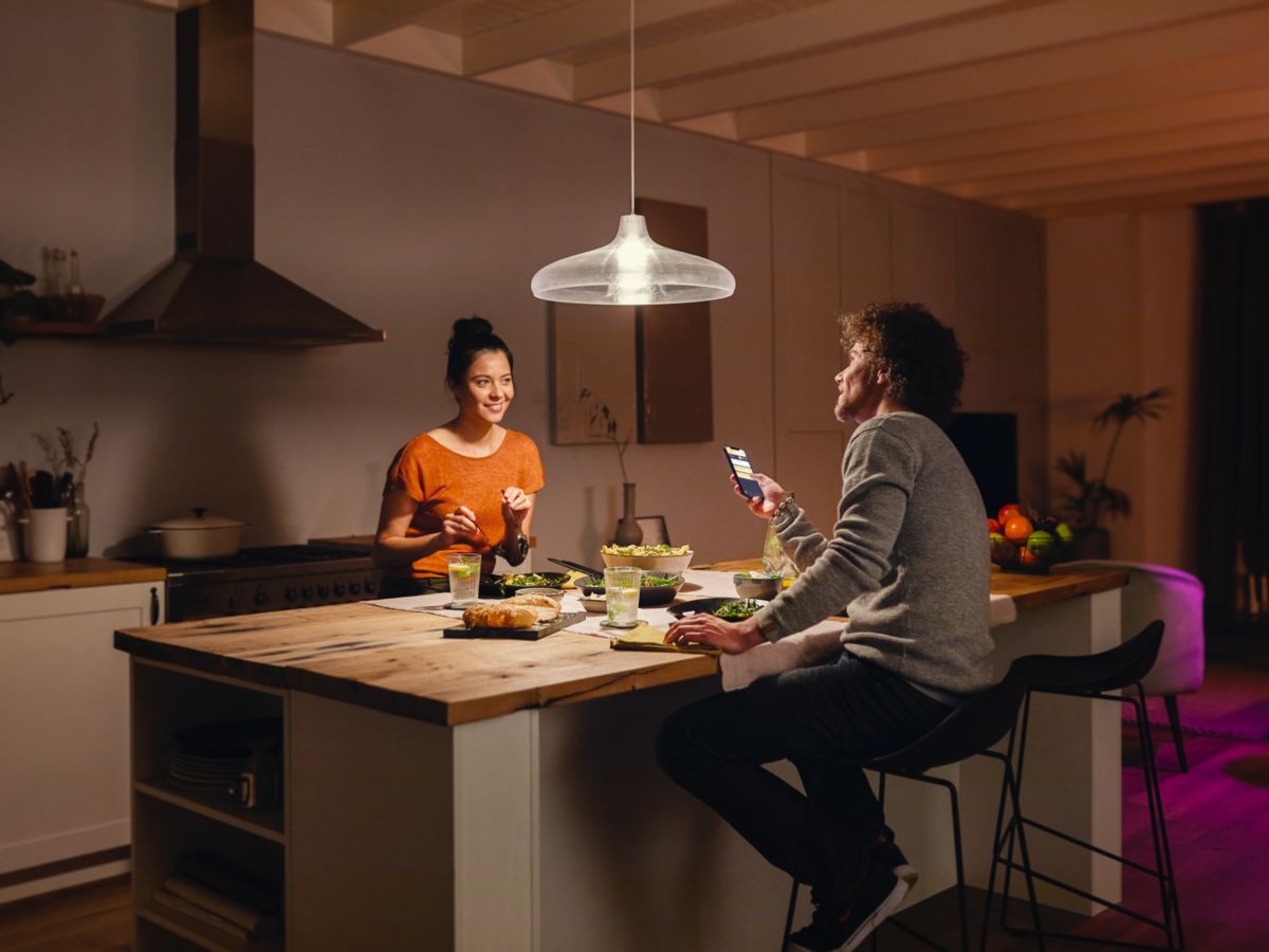 Philips Hue White E27 15,5W 2700K - Philips Hue | Bellalite