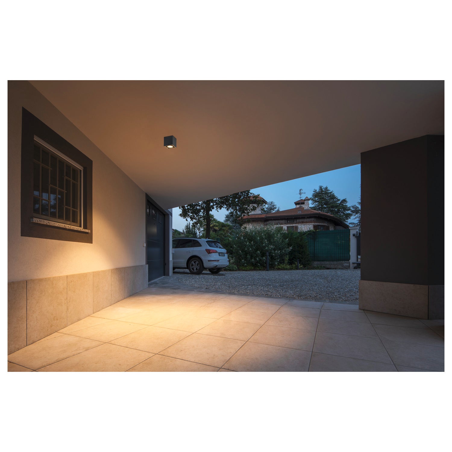 ESKINA FRAME CL single 15W 1100/1200lm 3000/4000K CRI80 95° - SLV | Bellalite