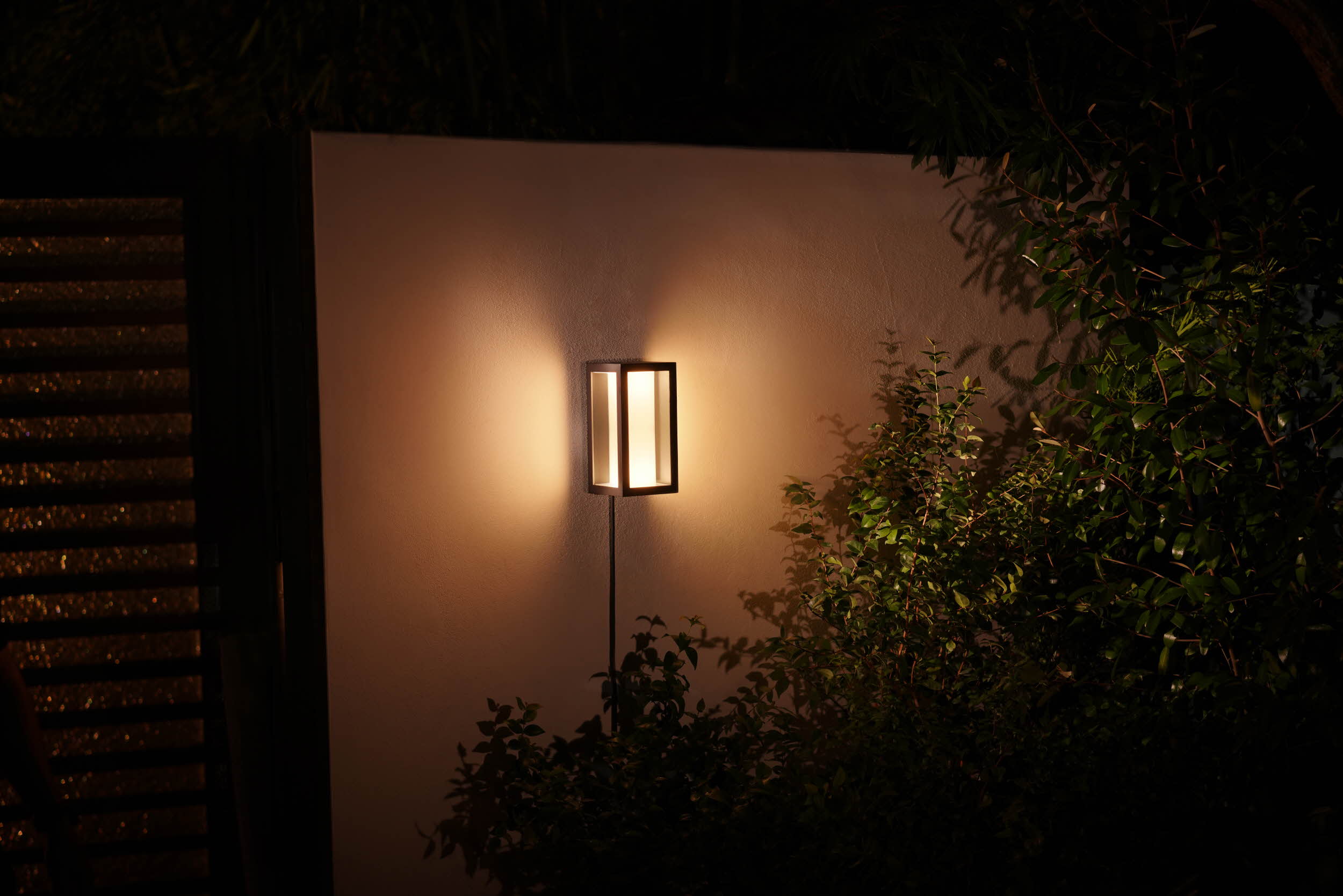 Philips Hue Impress Vägg White & Color - Philips Hue | Bellalite