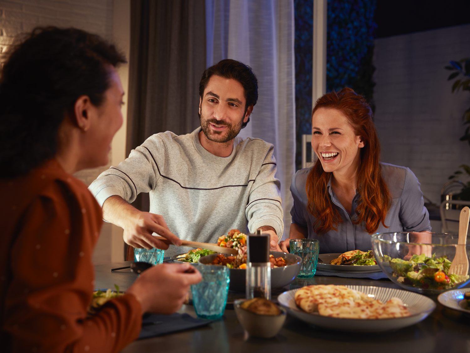 Philips Hue Startpaket 3x 8W White Ambience E27 1x Bridge + 1x Dimmer Switch - Philips Hue | Bellalite