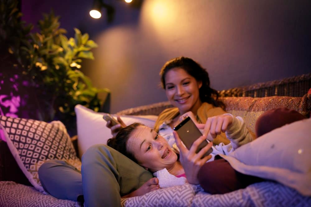 Philips Hue Lily Spike White & Color 3-pack - Philips Hue | Bellalite